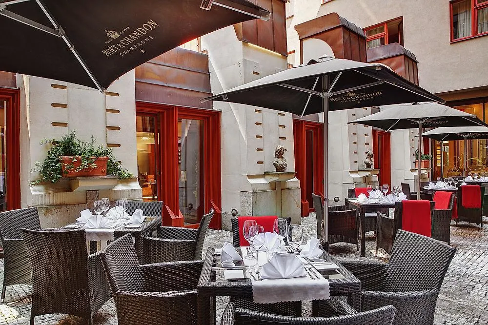 Majestic Plaza Hotel Prague 4*,