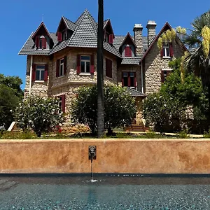 https://chalet-ficalho.hotels-lisbon-portugal.com
