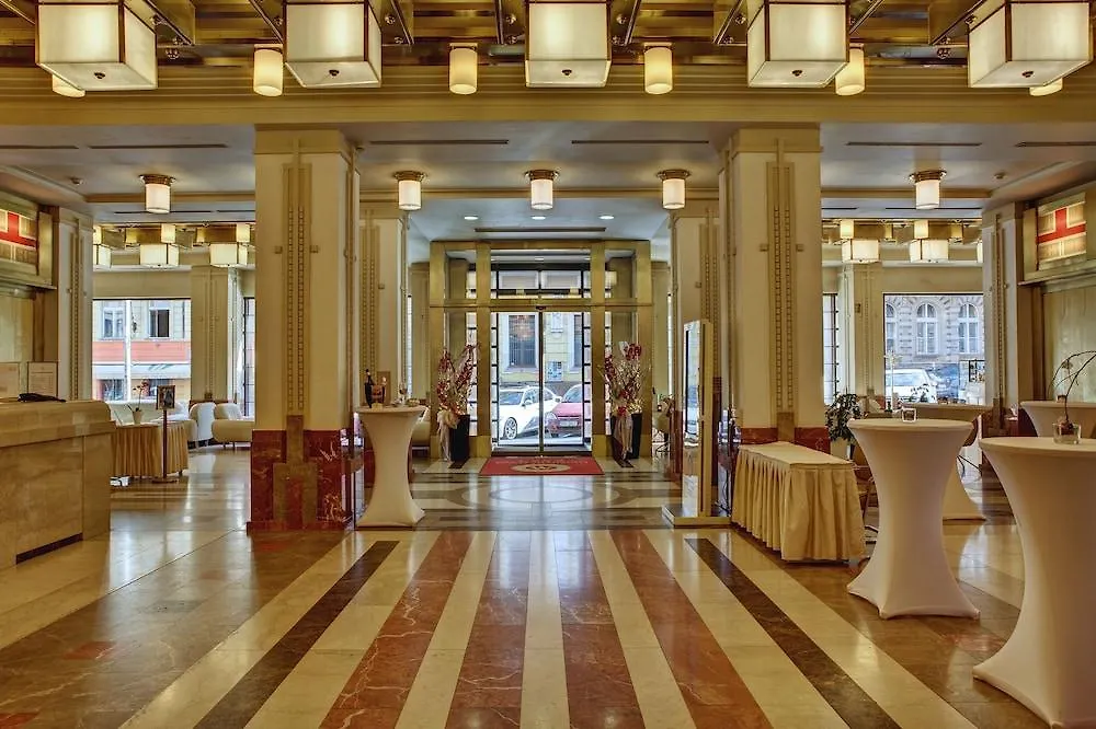 Majestic Plaza Hotel Praga República Checa