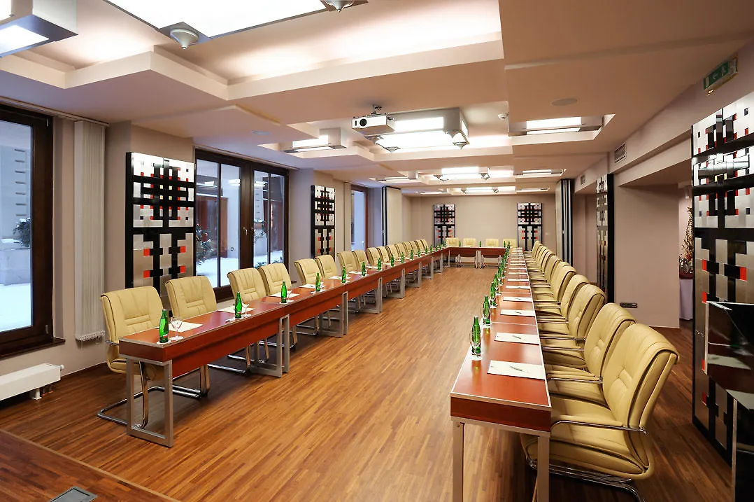 Majestic Plaza Hotel Praga 4*,